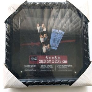 8x8 Shadowbox with Rope Design along Frame